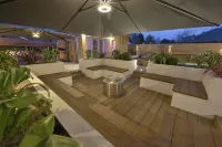 St Andrews 5 Star Luxury Villa,  Garden SPA HotTub, Sauna, Steam Room & parking - Pool