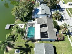 Lakefront Paradise, with Heated Private Pool.