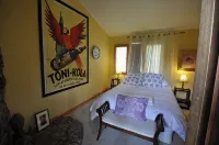 Gorgeous Pet-friendly Boutique Ranch ! Next to  skiing, fishing, rafting - Hot Tub