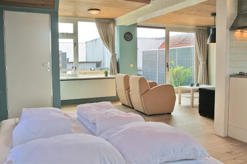 Apartment with breakfast, beach and center within walking distance. - 4성급