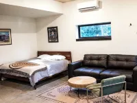Studio Z - modern space 2mi from Choctaw Casino Hotels in Calera