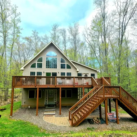 Game Room, Fire Pit, Close to Lakes, Magical Fall Time in the Mountains!