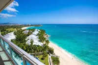 The Cliff, luxury beachfront Residence with Ocean View - 3-Star