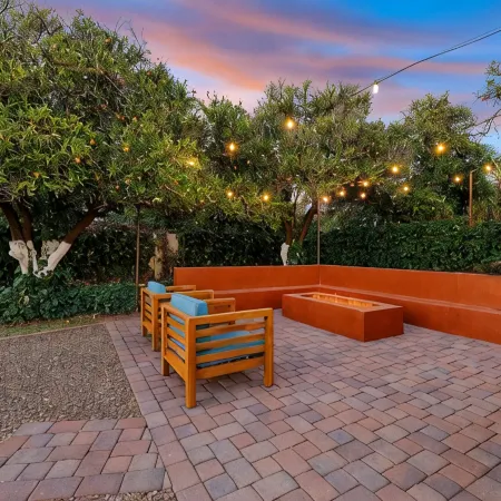 Free Heated Pool ~ Hot Tub ~ Basement Game Room ~ Large Backyard