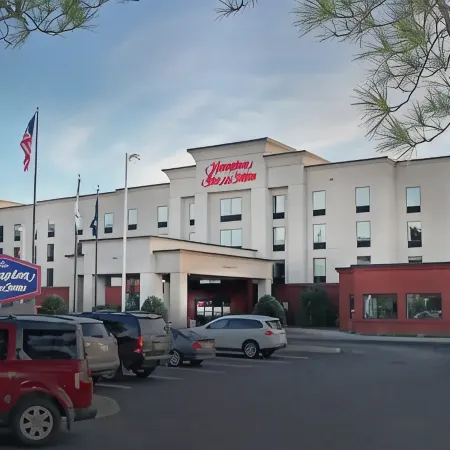 Hampton Inn & Suites Norfolk-Airport