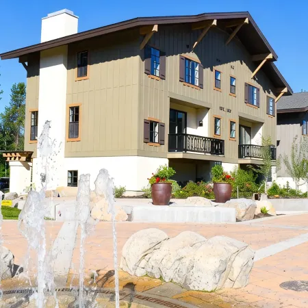 THE MCCALL HIDEAWAY - Cozy Downtown Retreat