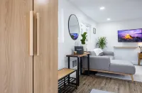 West Seattle Bungalow with Yard, Patio & Washer & Dryer - บังกะโล