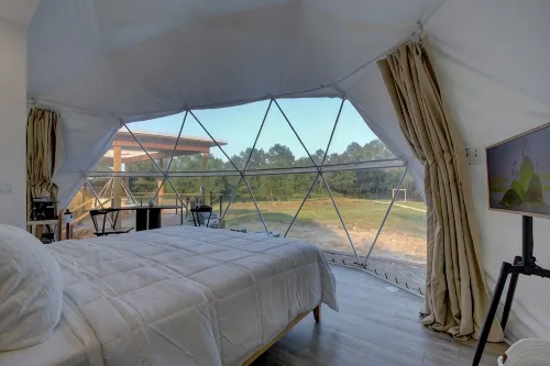 Luxury Glamping Dome “Sol” in countryside with hot/tub near Hot Springs - Chalets