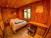 New Forest Lodges - parking