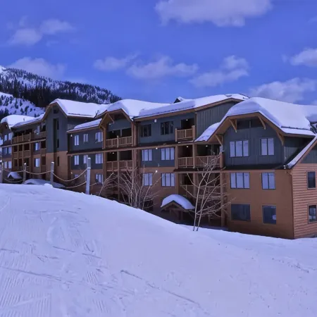 Ski in-Ski out Morning Eagle 3-bedroom condo in Whitefish
