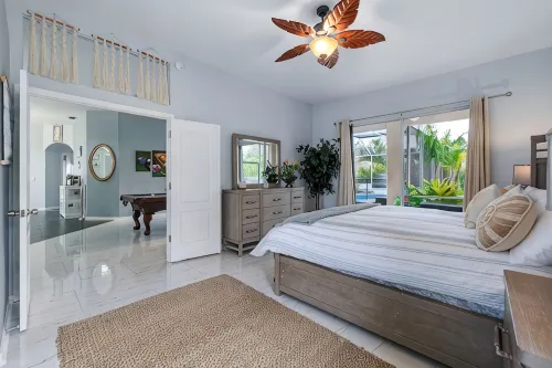 Palm Coast Oasis Retreat- 15 Min to Beach - Jacuzzi