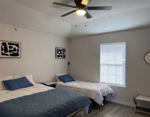 North side 3 bedrooms 2 bath - Homestays