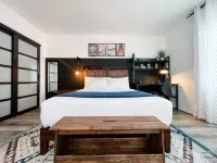 Private Guest house with Parking and Wi-Fi in a Central Location - Condos