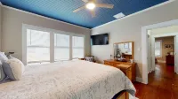 Historical Bungalo in downtown Schertz in between San Antonio & New Braunfels. - Wifi