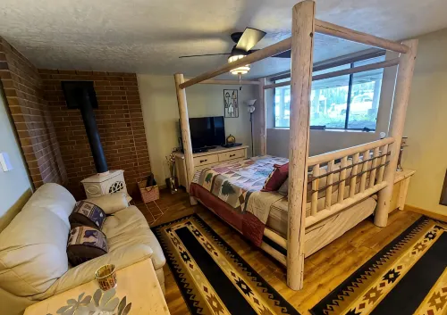 Brian Head Village Escape 4/3 with Ski Slope Views Across from the Lift Unit J-2 - 3-Star
