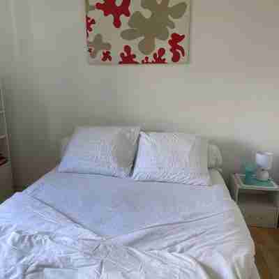 Single-storey house 2 kms from the beach, close to shopping centers Rooms
