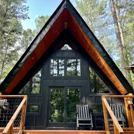 The Tiny Mansion: New A-Frame! Secluded, Great Getaway in Dahlonega!