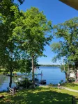 Miller Lakehouse.  Pontoon Available to Rent - Homestays