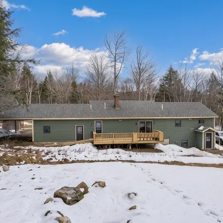Enjoy a 90 Second, Traffic-Free Drive to Sunday River’s South Ridge Lodge!