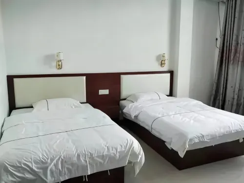Ningming Shaoxiong Hotel - Pet friendly