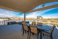 Glass deck, dogs, sandy beach, private dock - Beach