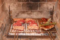 Appartement with pool, located between olive treees and wine rapes - مسبح