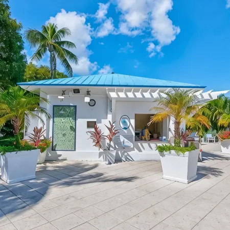 Condo with Pool and Beach Access