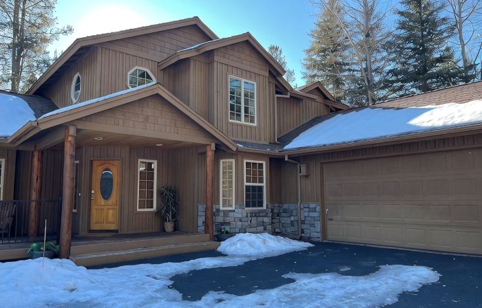 Spacious 5-bedroom house with AC, WiFi, SHARC passes in beautiful Sunriver!