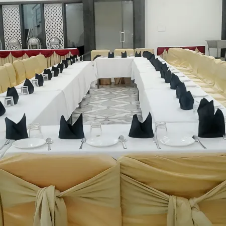 Hotel Kanishk