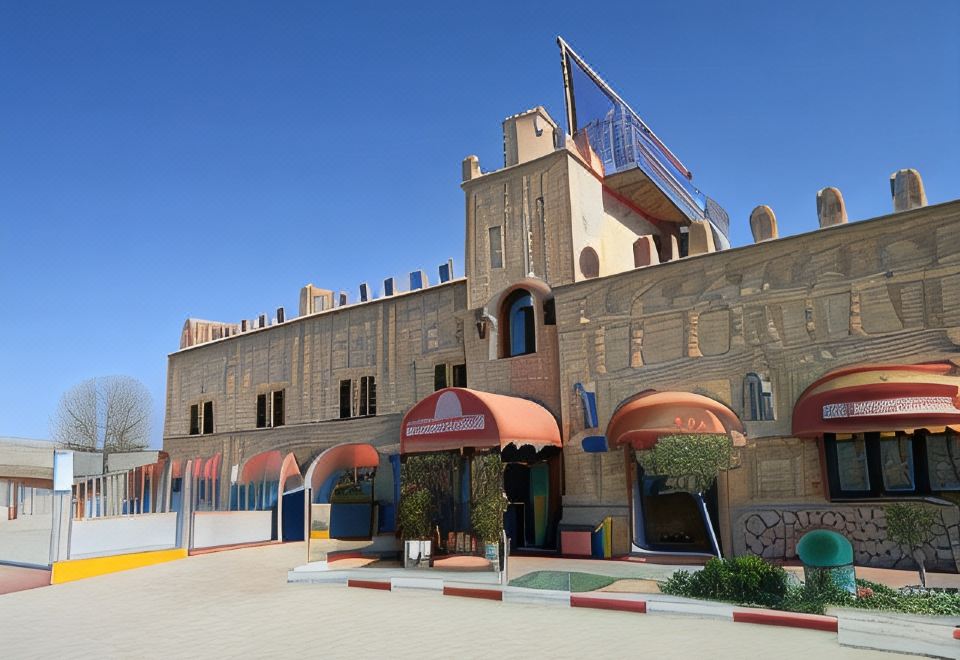 Hotel Real Castillo - Housity