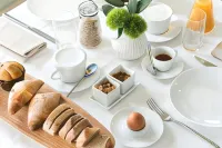Byssus Suites - breakfast