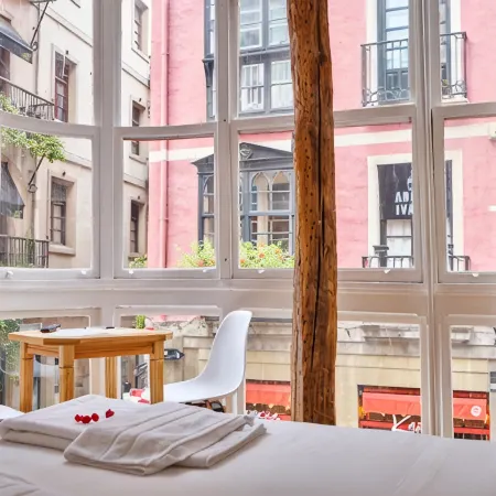 Pensión AliciaZzz Bed and Breakfast Bilbao