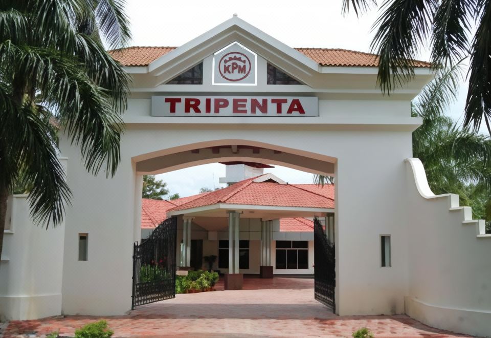 Hotel Kpm Tripenta - Housity