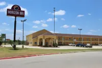 Horizon Inn & Suites Hotels near Frio Pioneer Jail Museum