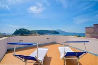 Hotel Celeste فنادق في بروسيدا