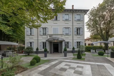 Villa Petra Hôtels à : Reggiolo