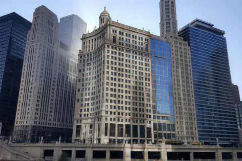 LondonHouse Chicago, Curio Collection by Hilton