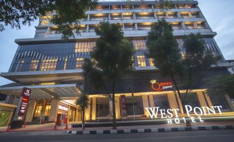 West Point Hotel