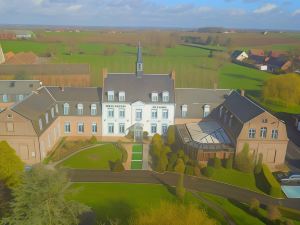 Logis Hostellerie Saint Louis