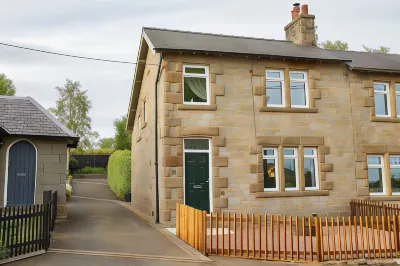Host & Stay - Percy Cottage