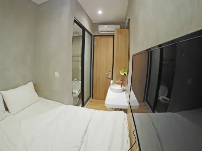 M Cabin Karawaci Hotel dekat AIRAJANEETA Store Shopee