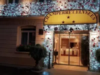 Hotel Champerret Elysees Hôtels à proximité de : Place de Jérusalem