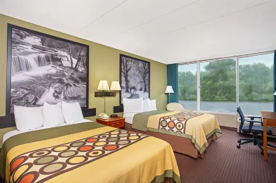 Super 8 by Wyndham Erie/I 90 Hôtels à : Summit Township