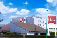 Ibis Moulins Sud Отели в г. Изёр