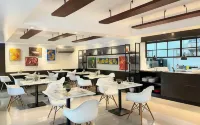LeBlanc Hotel