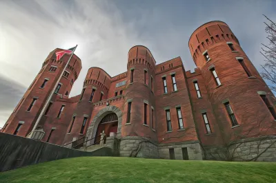 Amsterdam Castle NY Отели в г. Амстердам