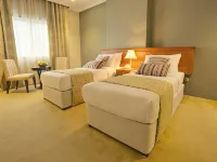 Barakat Burhan Hotel Hotel di Al Aziziyah