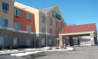 Holiday Inn Express Lapeer