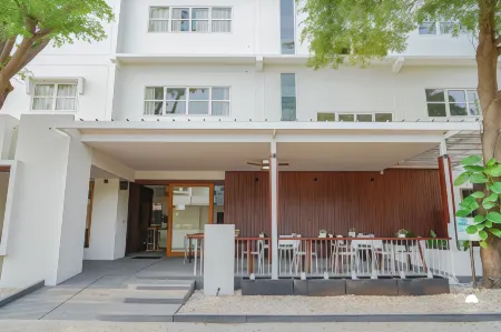 Talay Hotel and Villa Cha-am