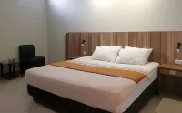 Grand Krakatau Hotel Cilegon Hotels in Jombang